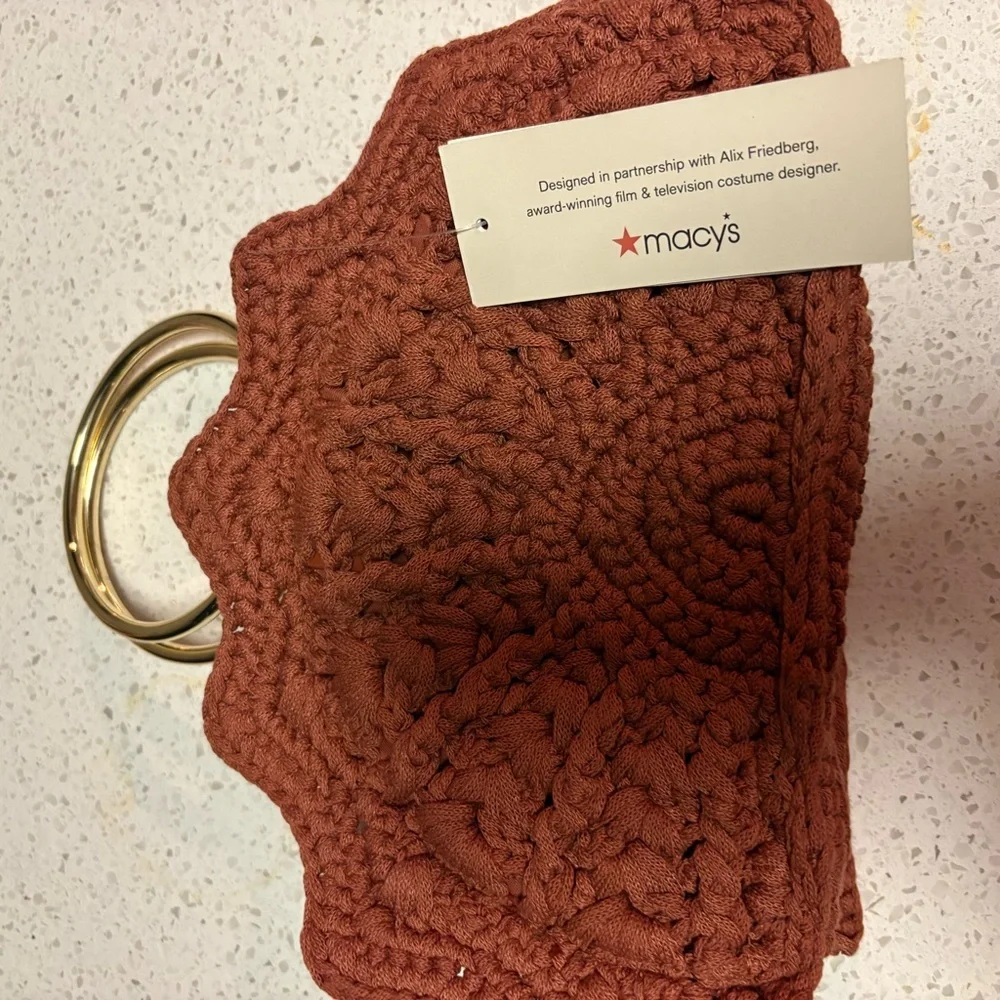 Chic Burgundy Crochet Clutch with Gold Handles - Picture 5 of 8